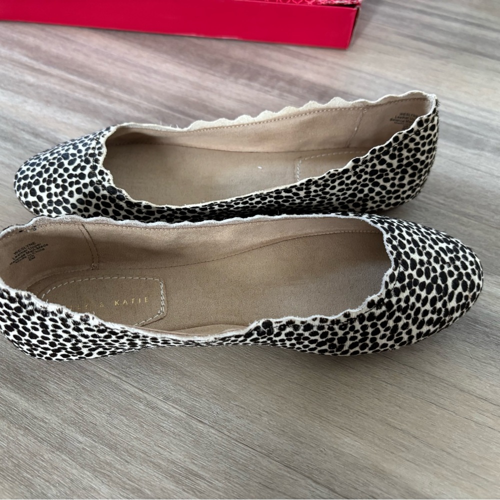 Spotted Print Women's Flats